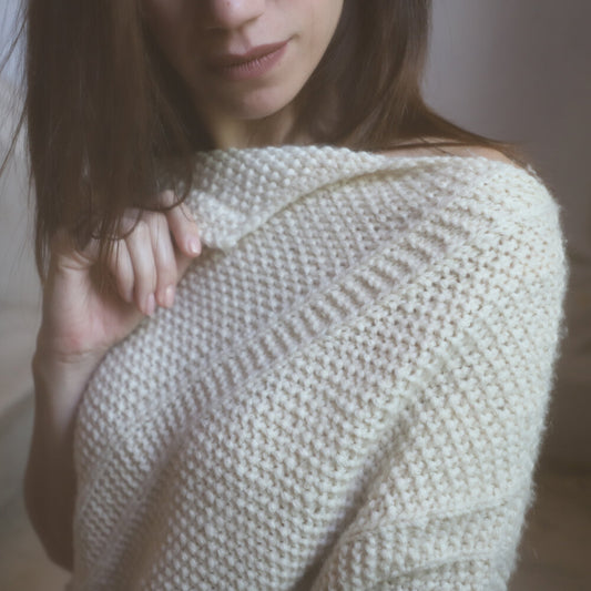 Poncho Tallin - White Collection