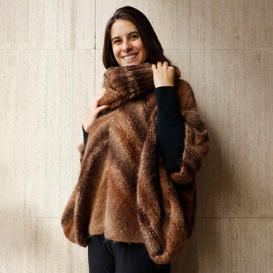 Poncho Visone