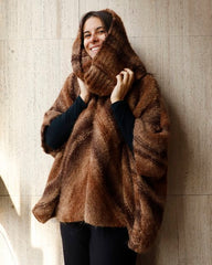 Poncho Visone